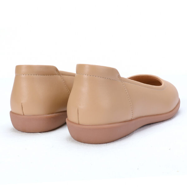 466A6388 Yumi AirEase Ballet flats women soft leather shoes (Cosmic Latte Beige)