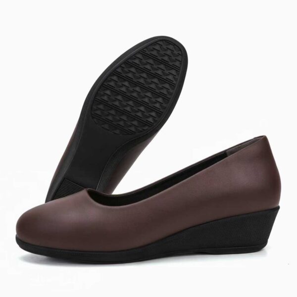 Isla Low Wedge Pumps: 4CM Heel, Comfortable Closed-Toe (Brown ) New