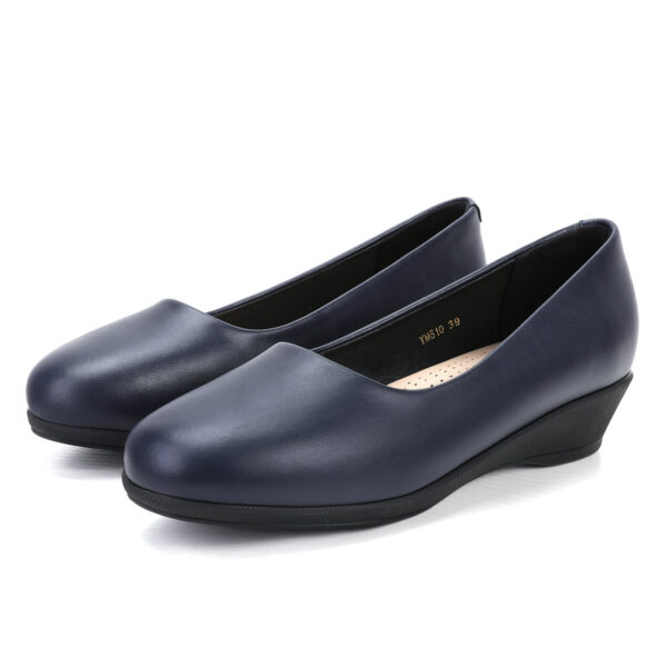 466A9870 Isla Low Wedge Pumps: 4CM Heel, Comfortable Closed-Toe (Navy Blue) New